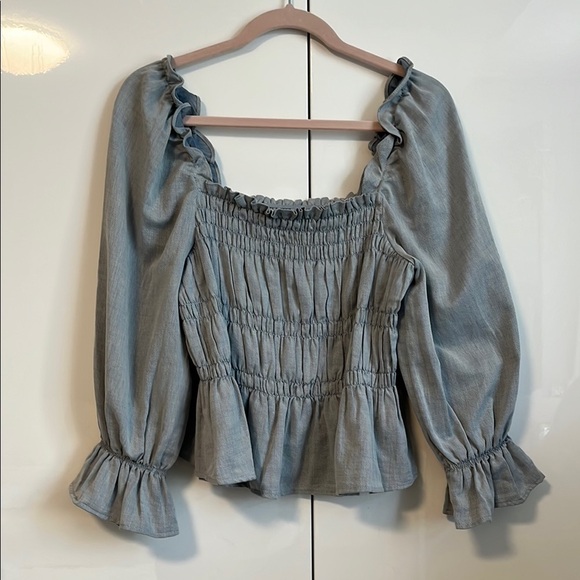 WHO WHAT WEAR 3/4 Sleeve Smocked Peplum Chambray Top, Size M - Picture 3 of 8